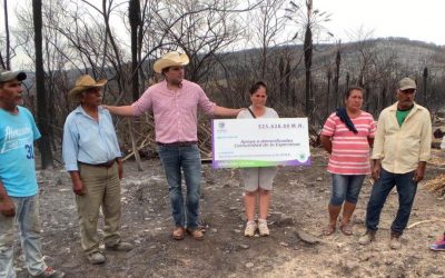 Dona el alcalde AEC su sueldo a daminificados por incendios