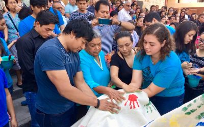 Cientos despiden a Héctor Domínguez