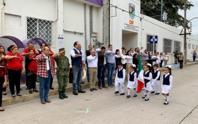 Realizan honores a la bandera en el SMDIF por Día de la Discapacidad