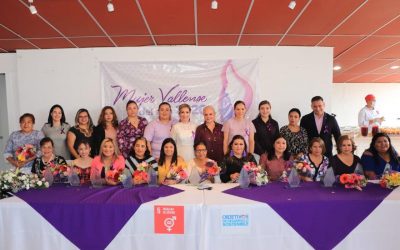 Ayuntamiento entrega premios “Mujer Vallense del año 2020”