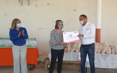 DIF ESTATAL ENTREGÓ APOYOS ALIMENTARIOS Y PAQUETES PARA BEBÉ EN MEXQUITIC DE CARMONA.