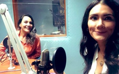 REGRESA A LA CABINA DE RADIO UNIVERSIDAD “MUJERES AL AIRE” PROGRAMA DEL IMES.