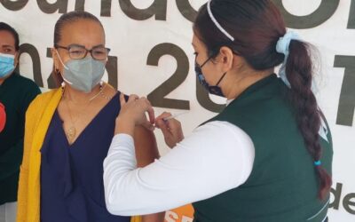 APLICAN MÁS DE 200 DOSIS CONTRA LA INFLUENZA A PERSONAL DEL SEER