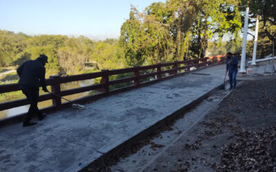 REALIZARON LIMPIEZA AL MALECÓN DEL JARDÍN HIDALGO