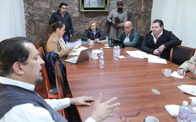 DIRECTORES DE ORGANISMOS DE AGUA DE INTERAPAS, CIUDAD VALLES Y MATEHUALA SE REUNIERON CON INTEGRANTES DE LA COMISIÓN DE AGUA, PARA EXPLICAR PROPUESTAS DE LEY DE CUOTAS Y TARIFAS: DIP. DOLORES ELIZA GARCÍA ROMÁN