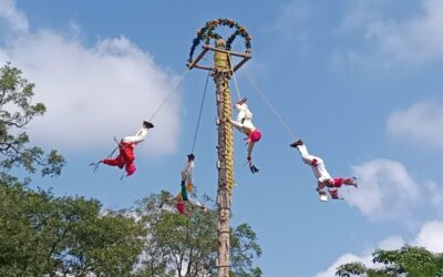 EL RITUAL DE “LA DANZA DEL GAVILÁN” EN TANCANHUITZ MARAVILLA A TURISTAS DE MÉXICO Y EL MUNDO