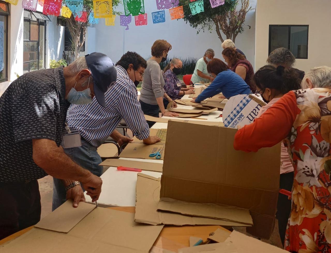 DIF ESTATAL IMPULSA ACTIVIDADES PRODUCTIVAS PARA ADULTOS MAYORES