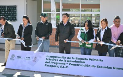 ENTREGA RICARDO GALLARDO ESCUELA MÁRTIRES DE LA REVOLUCIÓN EN BENEFICIO DE LA NIÑEZ DE ZARAGOZA