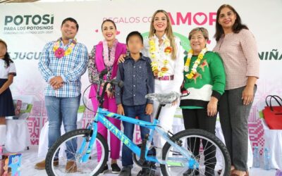 DIF ESTATAL LLEVA FELICIDAD A NIÑAS Y NIÑOS DE LA HUASTECA CON ENTREGA DE JUGUETES