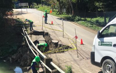 JUNTA ESTATAL DE CAMINOS INTERVIENE CAMINO AXTLA-COXCATLÁN POR AFECTACIÓN