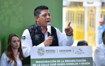 INAUGURA RICARDO GALLARDO CALLE JOSÉ MARÍA MORELOS Y PAVÓN, EN CÁRDENAS