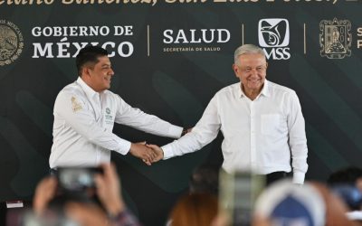 AMLO Y RICARDO GALLARDO GARANTIZAN SERVICIOS DE SALUD A POTOSINOS SIN SEGURIDAD SOCIAL