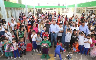 DIF ESTATAL ENTREGA JUGUETES A NIÑAS Y NIÑOS DEL CAM