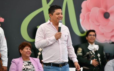 DE LA MANO DE LAS MADRES POTOSINAS, SAN LUIS POTOSÍ AVANZA: RICARDO GALLARDO