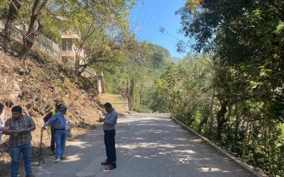 GOBIERNO ESTATAL ASESORA A MUNICIPIOS PARA HACER CAMINOS