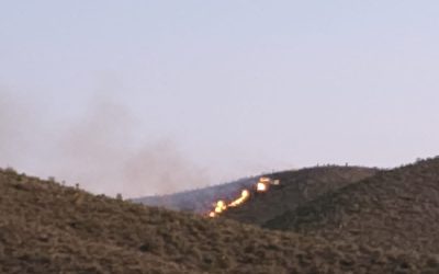 PROTECCIÓN CIVIL ESTATAL ATIENDE INCENDIO EN EL CERRO DEL SABINO