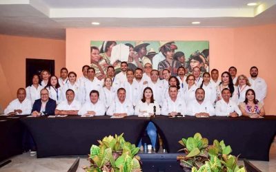 EN ASAMBLEA NACIONAL, MADRES Y PADRES POTOSINOS RESPALDAN LIBROS DE TEXTO