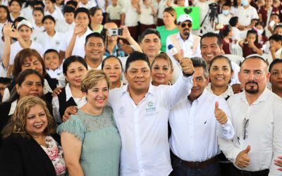 LA HUASTECA AGRADECE A RICARDO GALLARDO POR APOYO A LA EDUCACIÓN