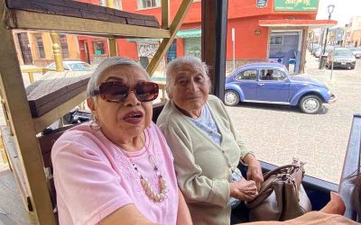 GOBIERNO ESTATAL LLEVA DE PASEO A ABUELITAS Y ABUELITOS