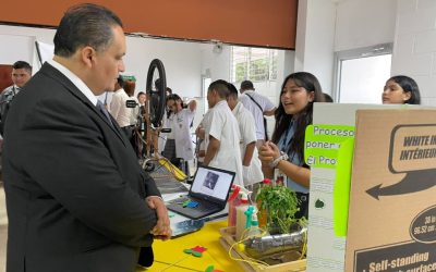 ESTADO Y GOBIERNO DE EL SALVADOR COLABORAN EN CIENCIA Y TECNOLOGÍA