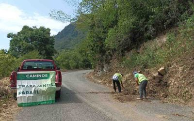 GOBIERNO ESTATAL ATIENDE CAMINOS AFECTADOS POR LLUVIAS EN TAMAZUNCHALE.