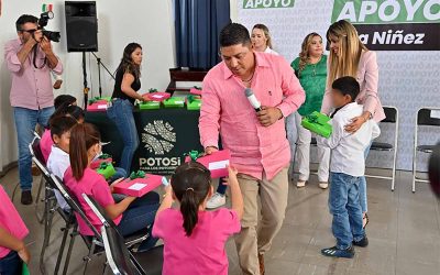 RICARDO GALLARDO EQUIPA CON TABLETS A NIÑEZ EN RESGUARDO DEL ESTADO.