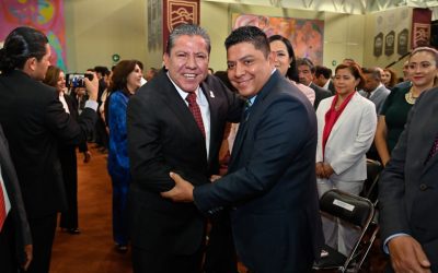 FELICITA RICARDO GALLARDO AL GOBERNADOR DE ZACATECAS POR SU SEGUNDO AÑO DE PAZ, BIENESTAR Y PROGRESO.