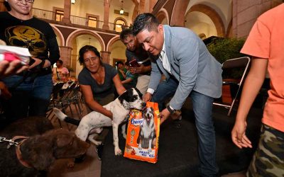 ¡GUAU!, 14 TONELADAS DE ALIMENTO PARA PERRITOS, ENTREGA EL GOBIERNO DEL APOYO