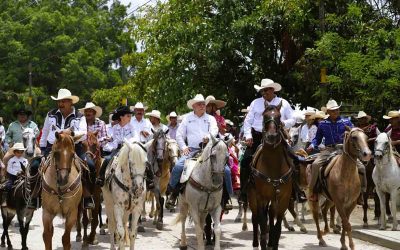 CONSOLIDA GOBIERNO ESTATAL EL TRADICIONAL “PASEO A CABALLO” DE AQUISMÓN.