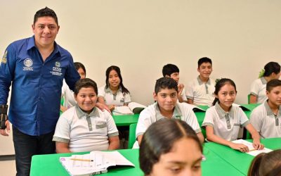 RICARDO GALLARDO ENTREGA NUEVA SECUNDARIA EN AQUISMÓN  