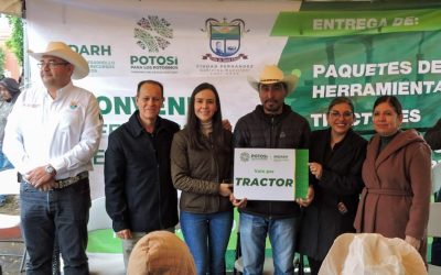 PRODUCTORES DE LA REGIÓN MEDIA RECIBEN MÁS APOYO