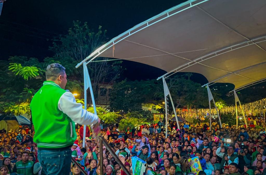 RICARDO GALLARDO UNE A LAS FAMILIAS CON POSADAS NAVIDEÑAS