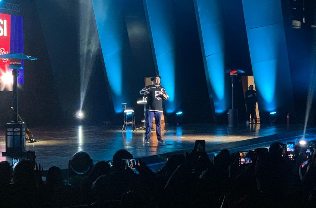 ÉXITO ROTUNDO, FRANCO ESCAMILLA LLENA EL TEATRO DE LA CIUDAD