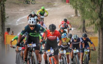 ATLETAS DISFRUTAN DEL TANGAMANGA EN CAMPEONATO DE BICICROSS