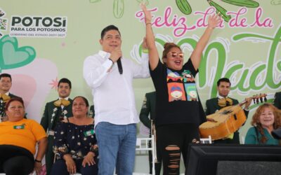 GOBIERNO ESTATAL RECONOCE A MADRES DE GUADALCÁZAR